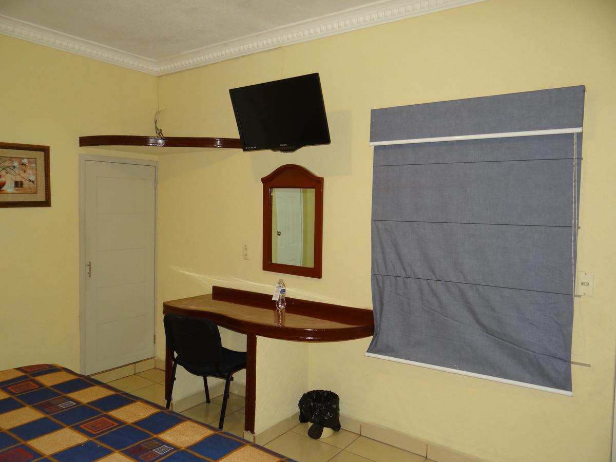 Hotel Bravo Tepic Εξωτερικό φωτογραφία