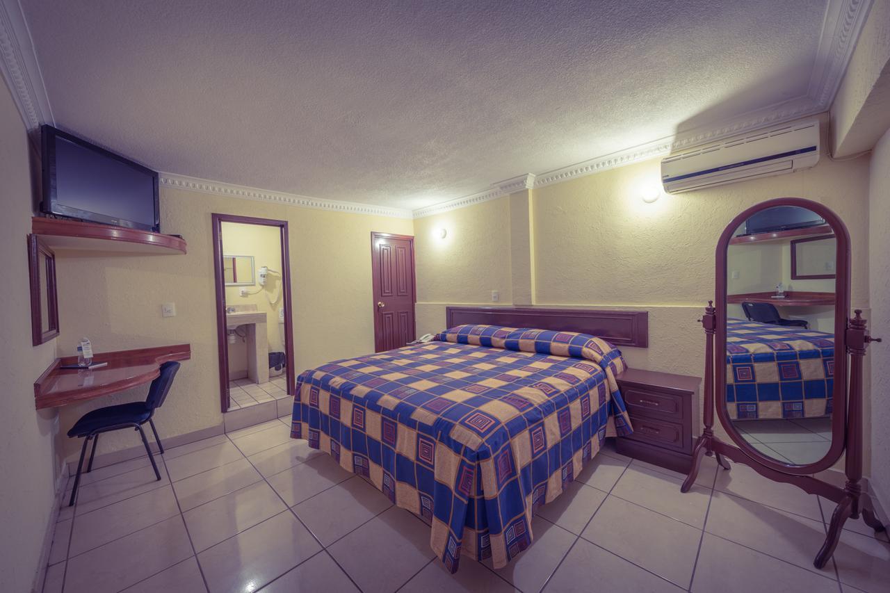 Hotel Bravo Tepic Εξωτερικό φωτογραφία